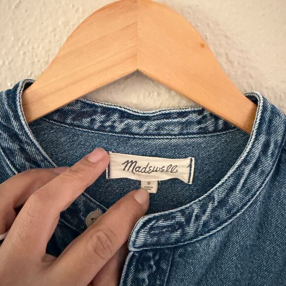 Madewell Chambray button down short - Picture 5 of 8
